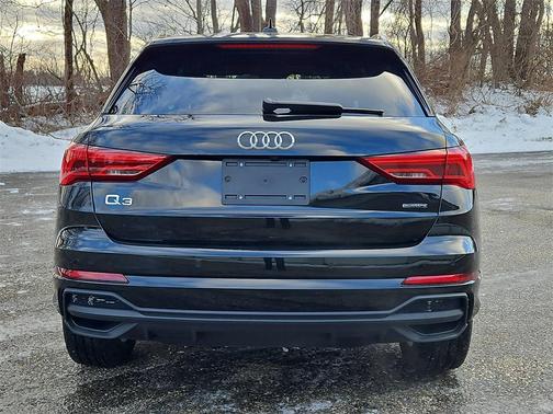 2025 Audi Q3 45 S line Premium Plus