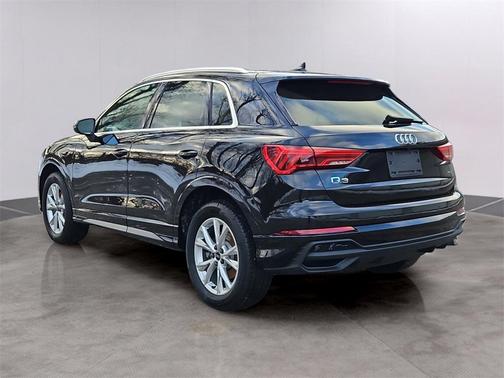 2025 Audi Q3 45 S line Premium Plus