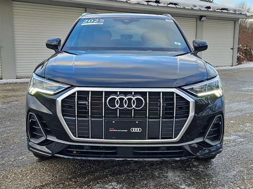 2025 Audi Q3 45 S line Premium Plus