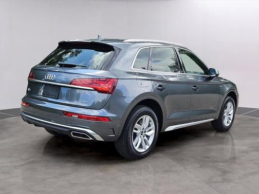 2024 Audi Q5 45 S line Premium