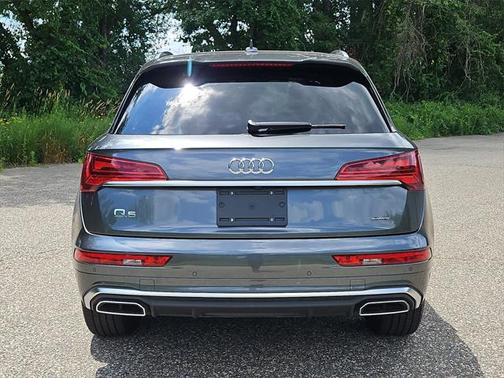 2024 Audi Q5 45 S line Premium