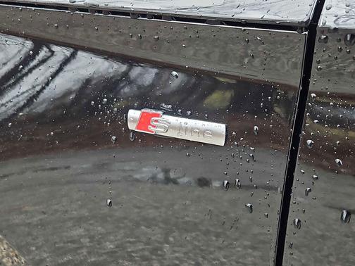 Mythos Black Metallic 2023 Audi Q5 45 S line Premium Plus