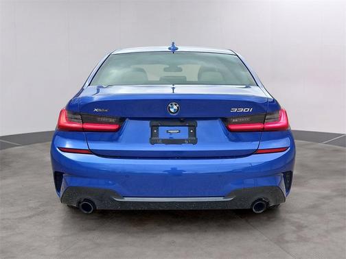 2021 BMW 330 xDrive