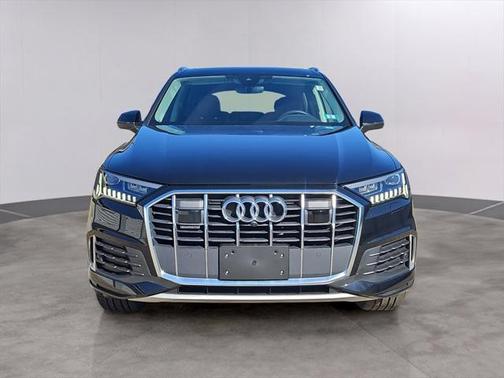 2023 Audi Q7 45 Premium Plus