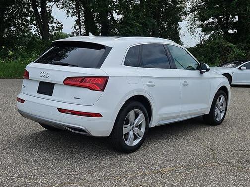 2019 Audi Q5 2.0T Premium Plus