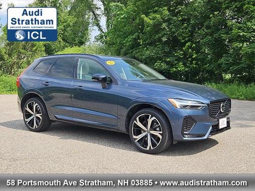 2023 Volvo XC60 B6 Ultimate Dark Theme