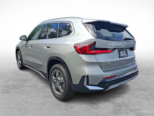 Space Silver Metallic 2026 BMW X1 xDrive28i