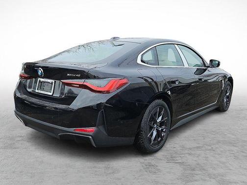 Black Sapphire Metallic 2026 BMW i4 Gran Coupe xDrive40