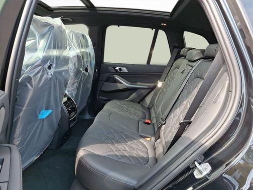 Black Sapphire Metallic 2026 BMW X5 xDrive40i