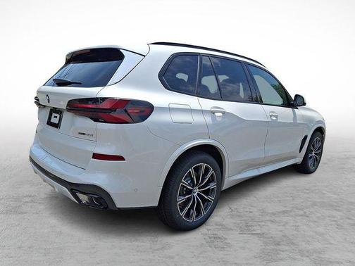 Mineral White Metallic 2026 BMW X5 xDrive40i