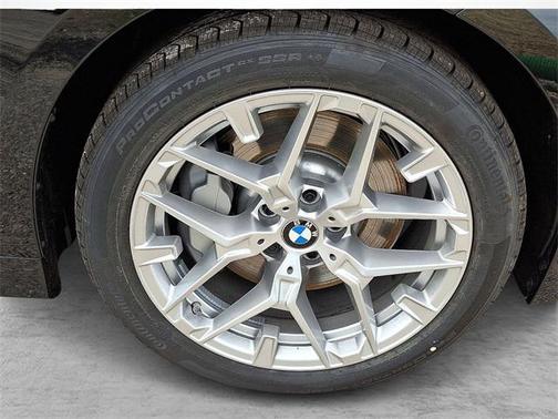 2025 BMW 330 i xDrive