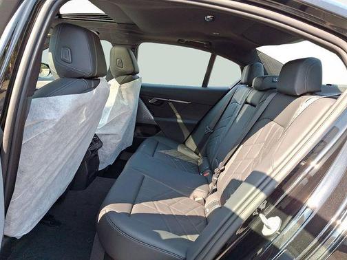 Black Sapphire Metallic 2026 BMW 530 xDrive