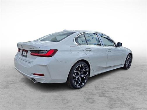 2025 BMW 330 i xDrive