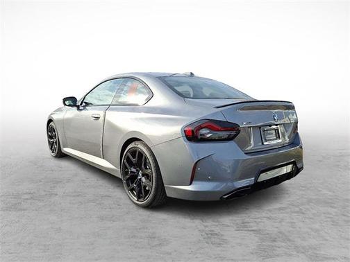 2026 BMW M240 i xDrive