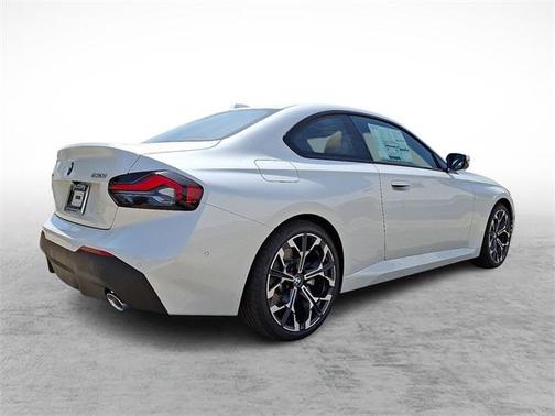 2025 BMW 230 i xDrive