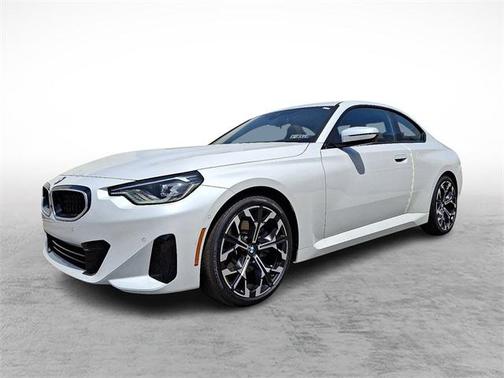 2025 BMW 230 i xDrive