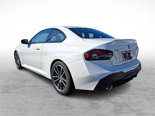 2026 BMW 230 i xDrive