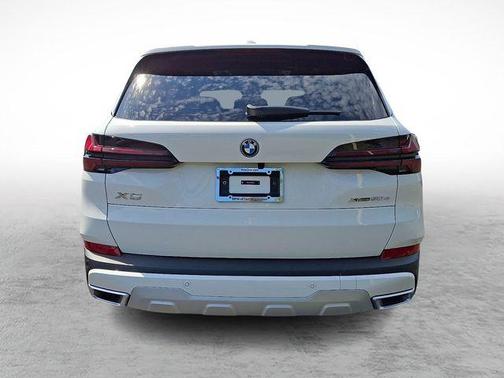 Alpine White 2026 BMW X5 PHEV xDrive50e