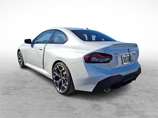 2026 BMW 230 i xDrive