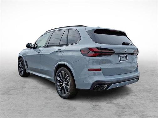 2026 BMW X5 M60i