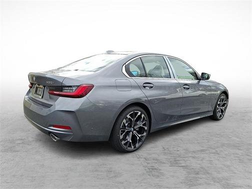 2026 BMW 330 i xDrive