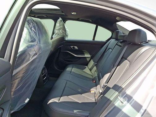 Skyscraper Grey Metallic 2026 BMW 330 xDrive NA