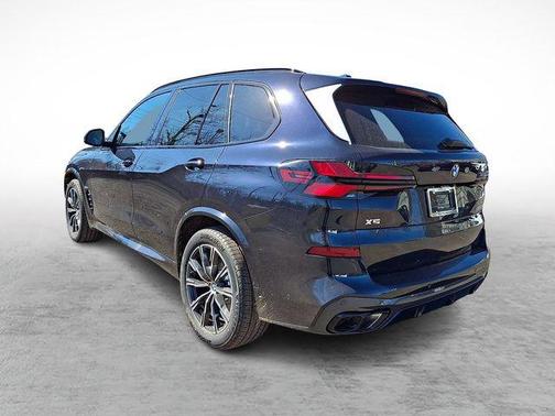 2026 BMW X5 M60i