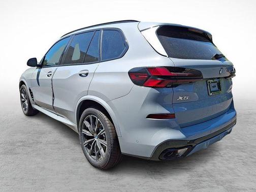 Brooklyn Grey Metallic 2026 BMW X5 xDrive40i