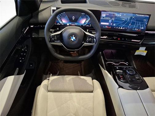 2026 BMW 530 i xDrive