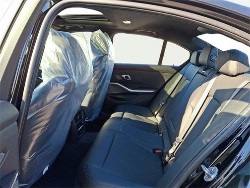 2026 BMW 330 i xDrive