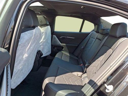 Black Sapphire Metallic 2026 BMW 530 i xDrive