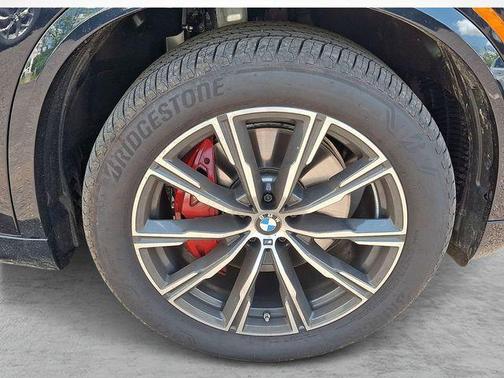 Carbon Black Metallic 2026 BMW X5 xDrive40i