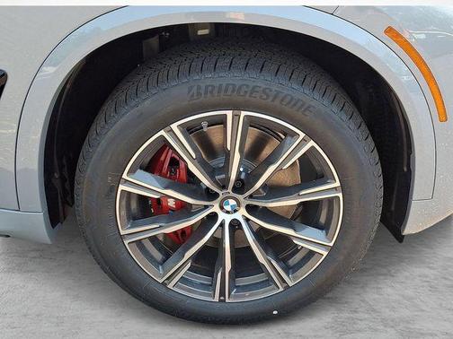 Brooklyn Grey Metallic 2026 BMW X5 xDrive40i