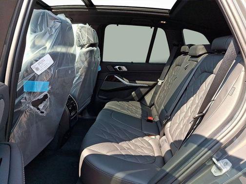 Dravit Grey Metallic 2026 BMW X5 xDrive40i
