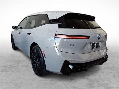 2026 BMW iX xDrive60