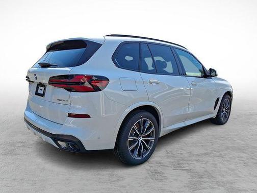 Mineral White Metallic 2026 BMW X5 xDrive40i