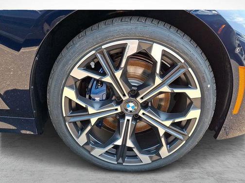 Tanzanite Blue II Metallic 2026 BMW 330 xDrive NA