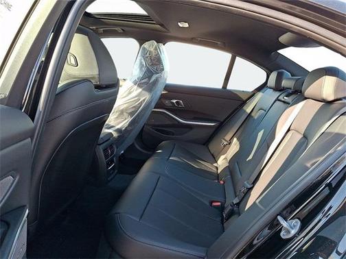 2026 BMW 330 xDrive NA