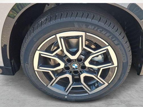 Dune Grey Metallic 2026 BMW X1 xDrive28i