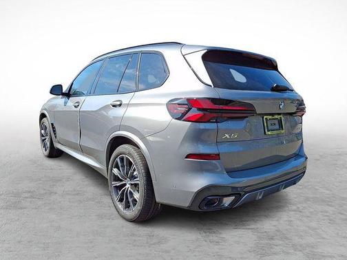 Skyscraper Grey Metallic 2026 BMW X5 xDrive40i