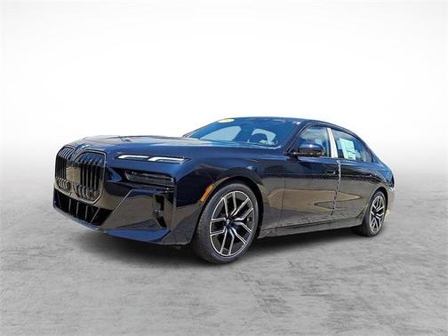 2025 BMW 740 i xDrive