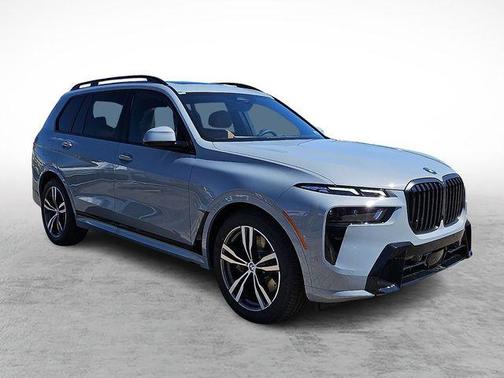 Brooklyn Grey Metallic 2026 BMW X7 xDrive40i