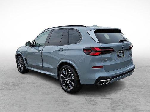 Brooklyn Grey Metallic 2026 BMW X5 M60i