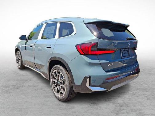 Cape York Green Metallic 2026 BMW X1 xDrive28i