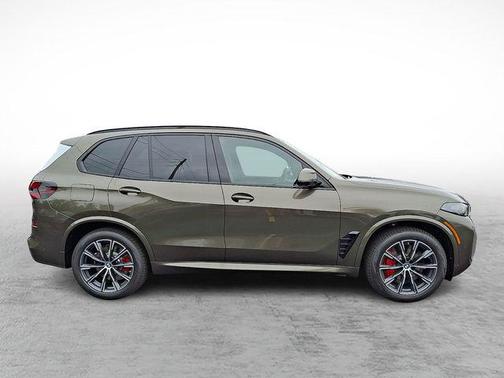 Manhattan Green Metallic 2026 BMW X5 PHEV xDrive50e