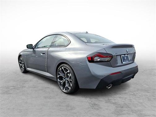 2026 BMW 230 i xDrive