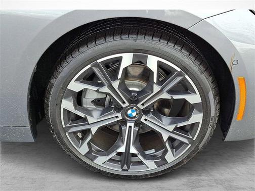 2026 BMW 230 i xDrive