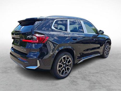 Black Sapphire Metallic 2026 BMW X1 xDrive28i