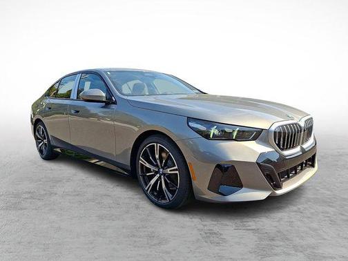 Oxide Grey Metallic 2026 BMW 530 xDrive