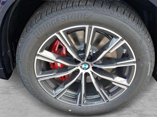 Tanzanite Blue II Metallic 2026 BMW X5 xDrive40i